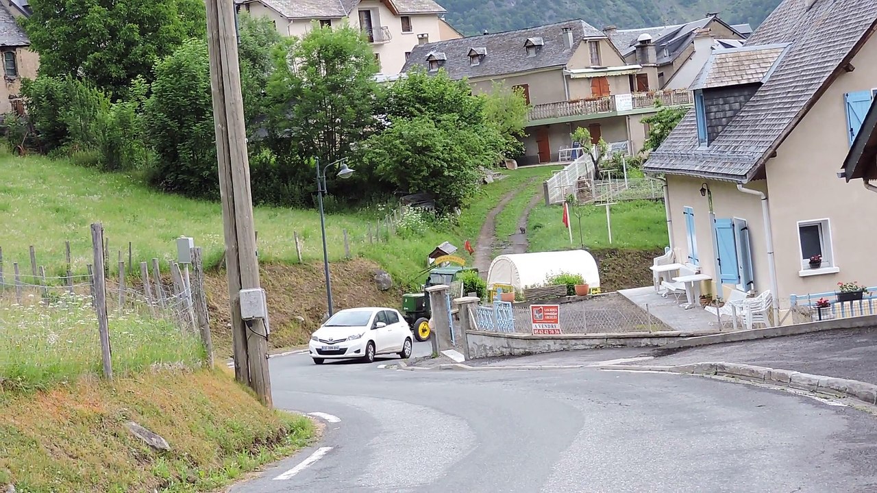 Tour de la France en Tracteur Jean-Yves Brochard Société Française Vierzon Luz Ardiden