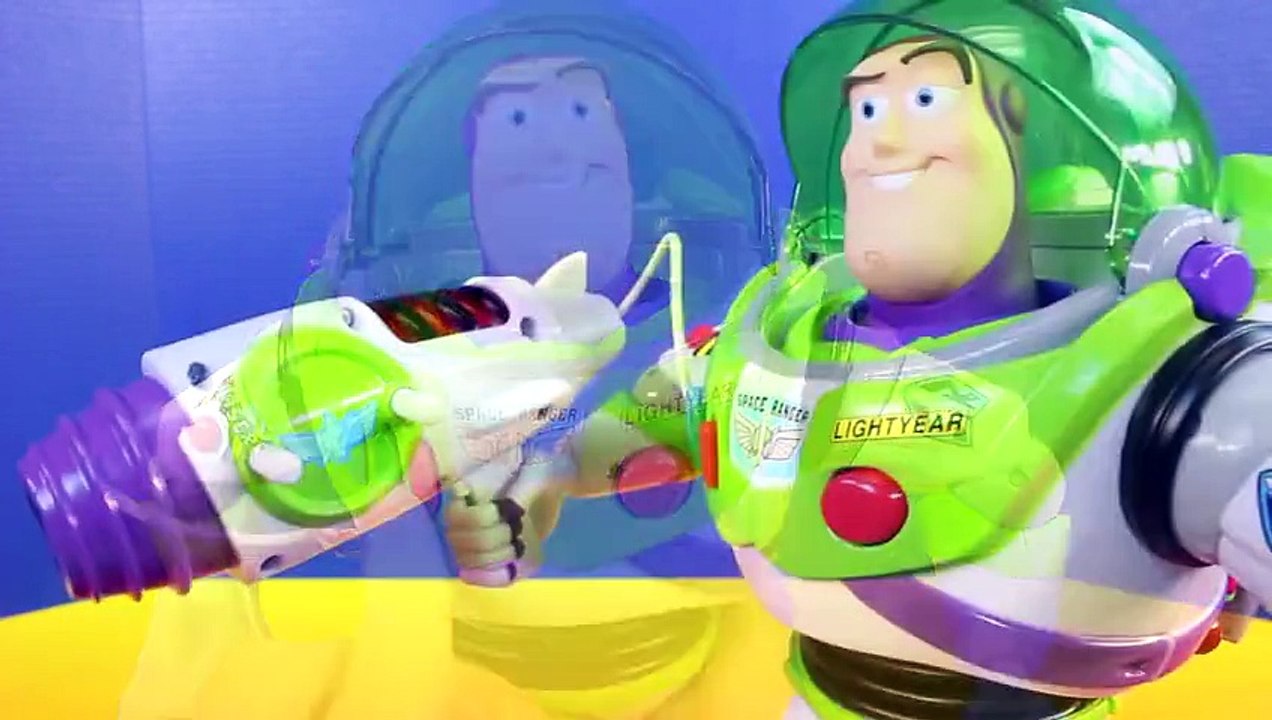 Disney Pixar Toy Story Buzz Lightyear Power Projector Talking Action Figure