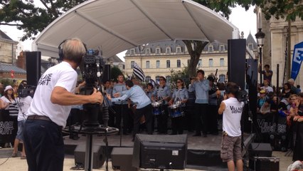 La prestation du bagad de Vannes