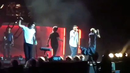 Harry Styles Falling On Stage Otra San Diego !!! Offical Video