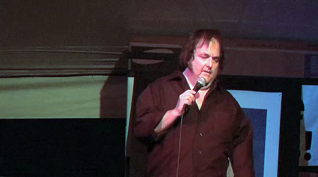 Bryan Clark sings 'Can''t Help Falling In Love' Elvis Week 2007