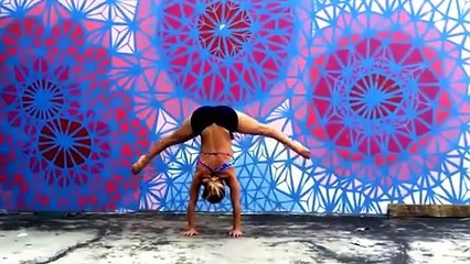 Wynwood Art Yoga  Handstand Press HD
