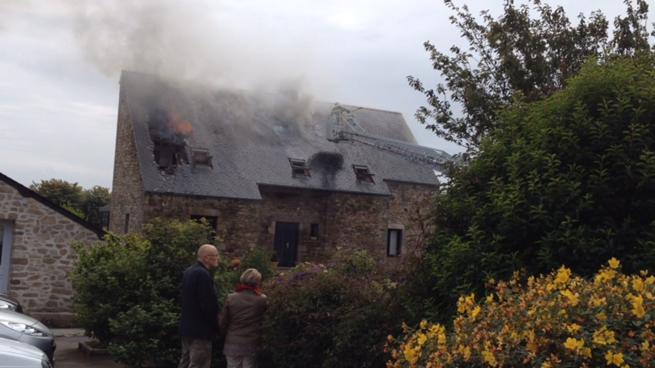 Une maison ravagée par le feu