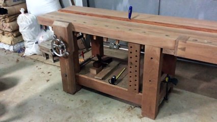 โต๊ะงานไม้ - Roubo Workbench with Pinless Leg Vise & Traditional Tail Vise