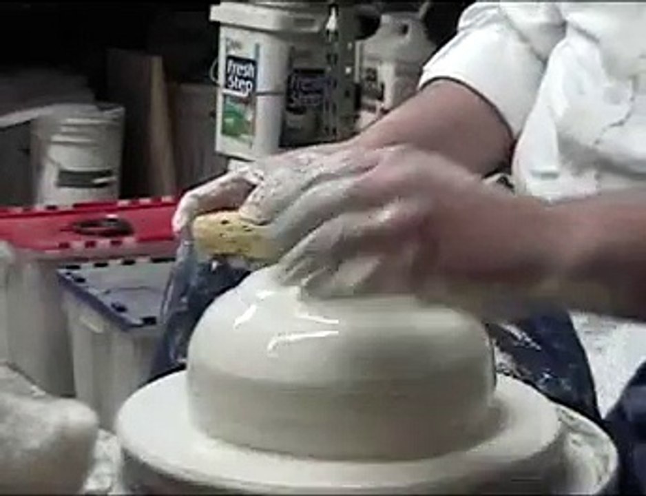 throwing medium porcelain bowl: Donn Buchfinck