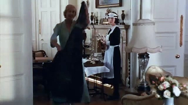 Lena Headey in Mrs. Dalloway