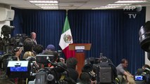 Mexico drug lord Joaquin 'El Chapo' Guzman fled through tunnel