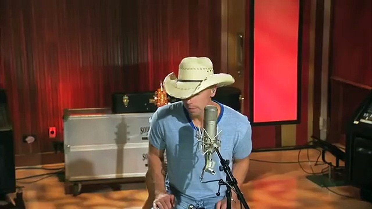 Kenny Chesney - Somewhere With You (Walmart Soundcheck)