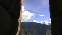 Ovni UFO Peru Meteorito Cusco varios platillos voladores sobre Machu Picchu