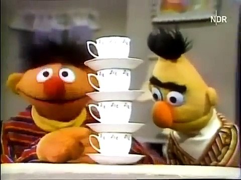 Ernie und Bert - Tassen zählen (Sesamstrasse)