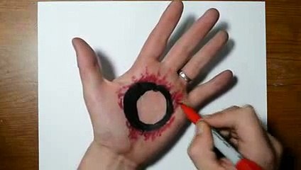 Cool-3D-Trick-Art---Bullet-Hole-in-Hand