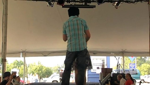 Elias Jamhour sings 'Let Yourself Go' Elvis Week 2011