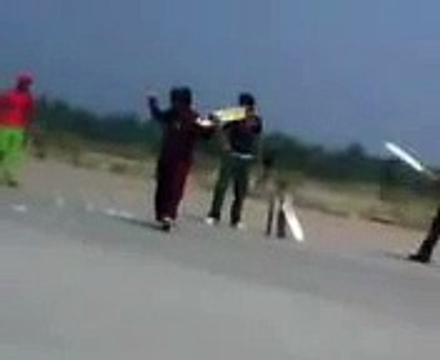 5 sixes in five balls and one four in an over Masud Abbasi smashes at Tracks (Islamabad)