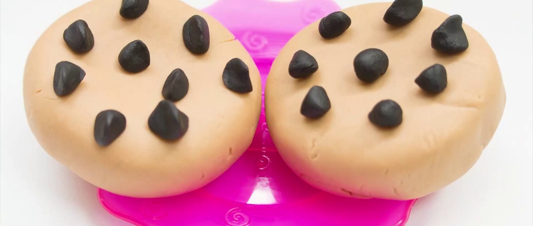 Chocolate chip cookies Play Doh