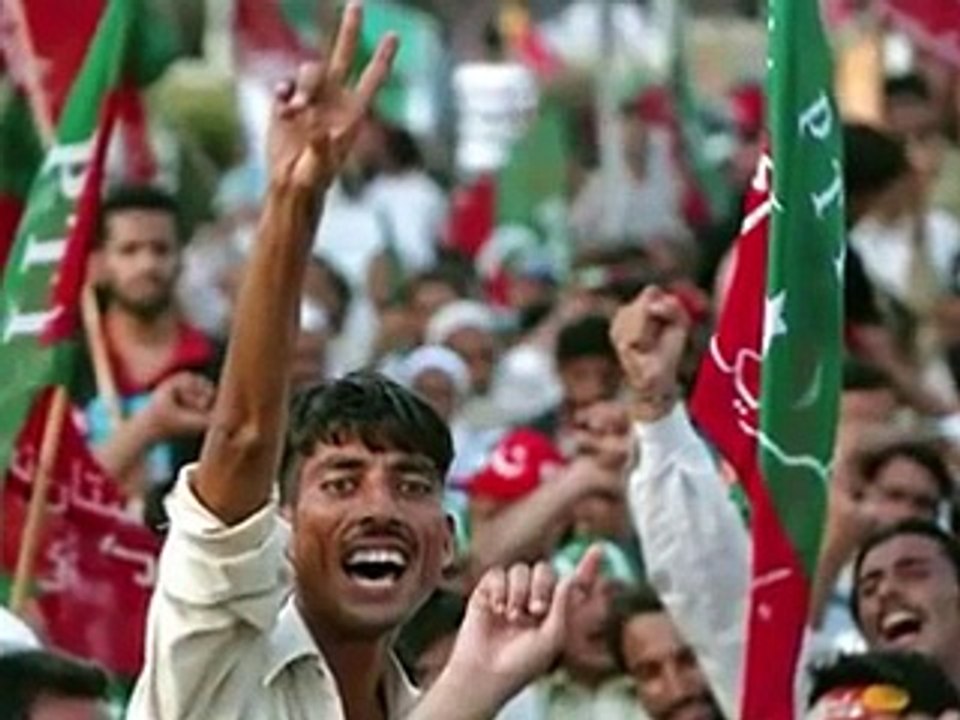 Utho Mere Mulk Ke No-jawano _ PTI Full HD Video Song _ Imran Khan