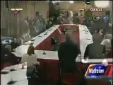 Maduro y Capriles se dan la Mano en la Mesa de Dialogo de Venezuela