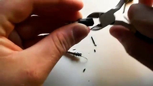 How to make a small interconnect for MP3 player and headphone amp