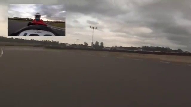 Fernando Alonso termine premier lors d'une course de karting