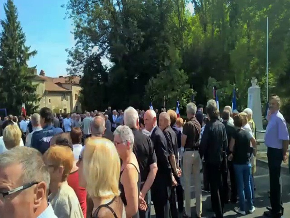 HOMMAGE A ROGER RANOUX de sa commune de Montrem