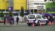 Centro comercial é tomado por homens armados na França