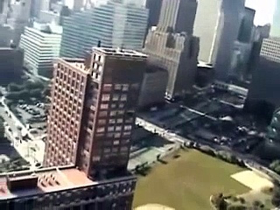 9/11 Video -- The Collapse of Wold Trade Center