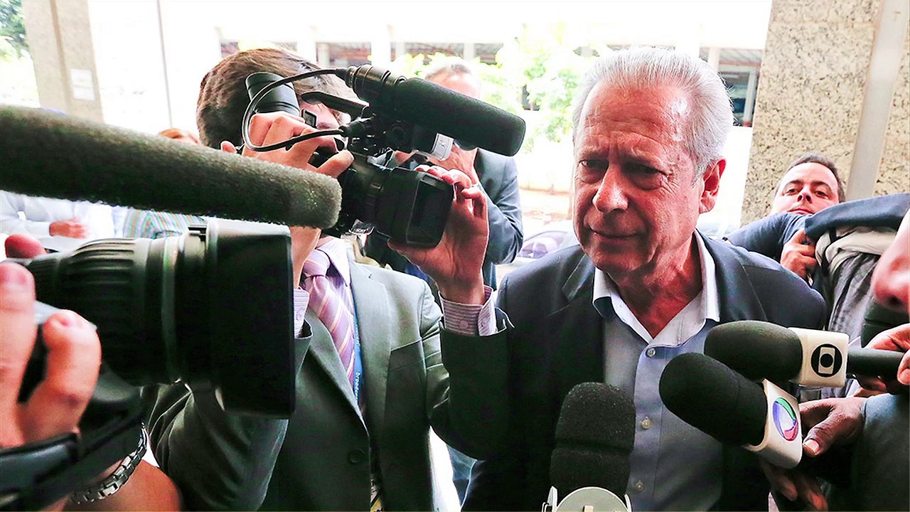 Dirceu caminha para ser o novo companheiro de banho de sol de Marcelo Odebrecht e Cia.