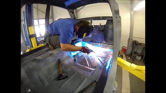 Oldtimer Restauration - Karosserie Schweissen 1 - New Oldtimer