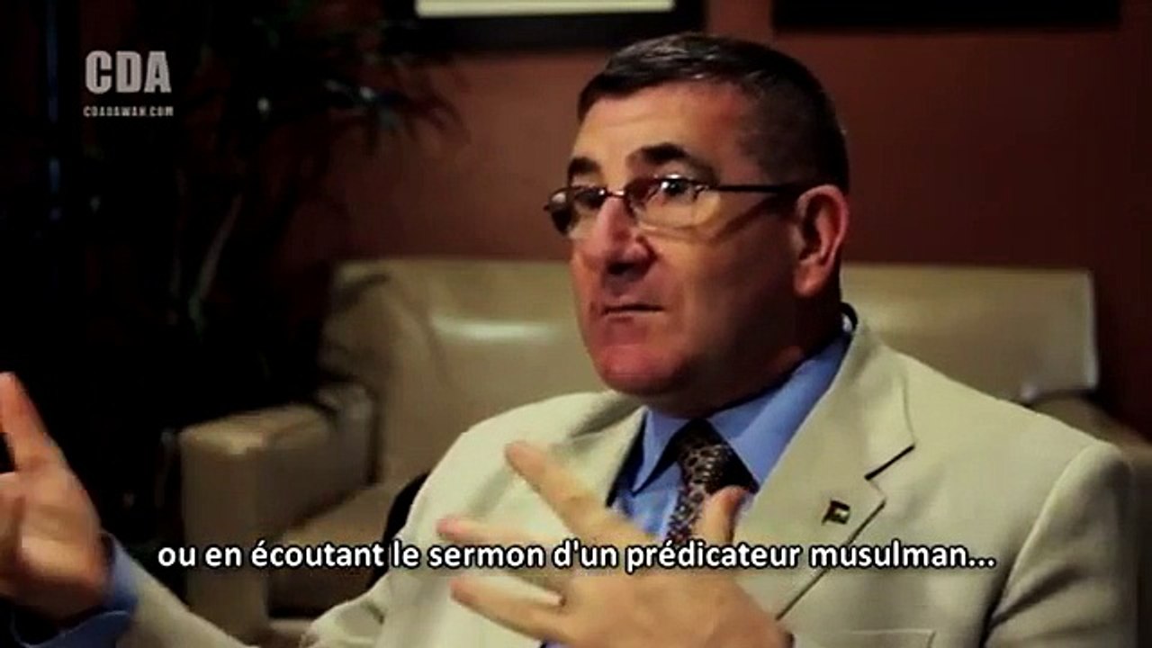 Prêtre converti à l'Islam [traduction française : Bobby-Gold/Abdallah ; correction : JCagney]