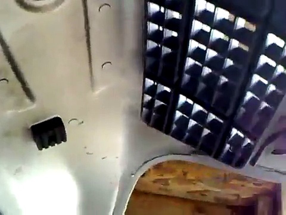 how to remove and install front grille in volvo c70 v70 s70