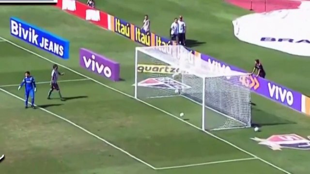 Les larmes de Casillas, le doublé de Pato, le petit pont du gardien des bleus : Le Zap Foot du 13 juillet