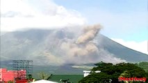 Live Video of Mayon Volcano Eruption - Day to Night Shots