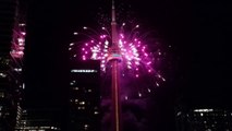 Feux d'artifice sur la CN Tower de Toronto