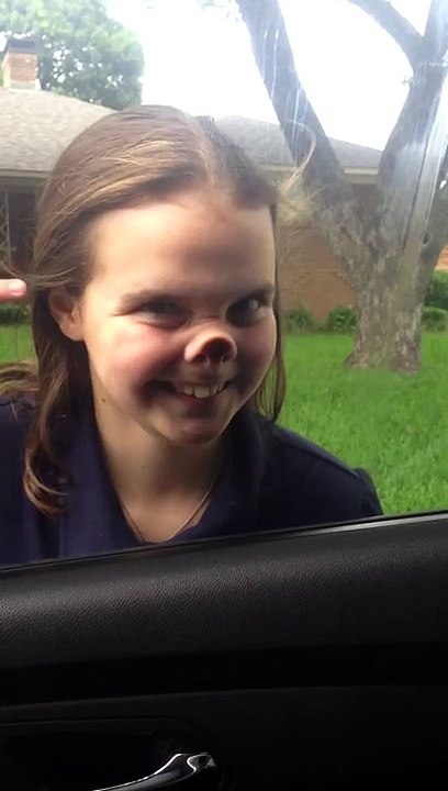 Mackenzie 11 - Nose Window