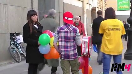 Пикап от мелкого   12 Years Old Picking Up Girls