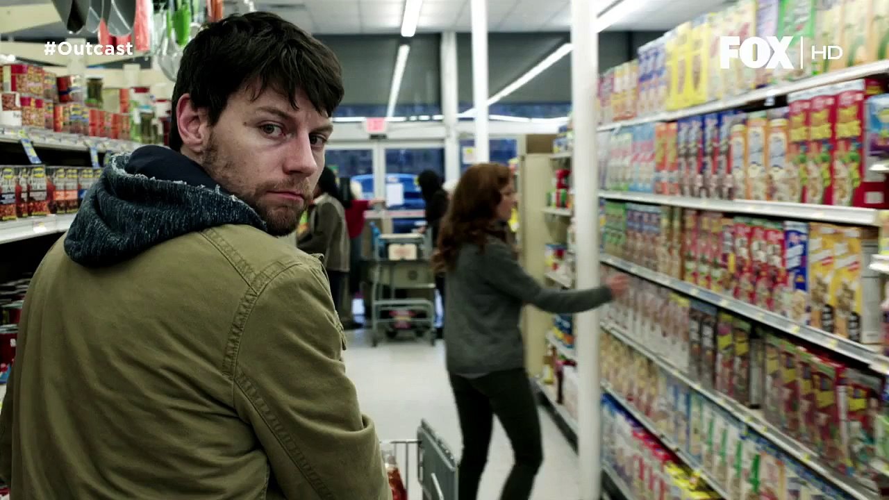 'Outcast (Fox)' - Tráiler español (VOSE - HD)