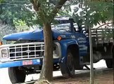 Caminhão sem freios arrasta carros em São Paulo