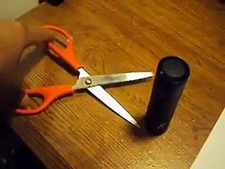 How to cut yourself without pain.