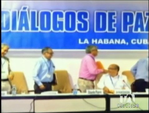 Reacciones tras decisión de Santos de plazo para evaluar negociaciones