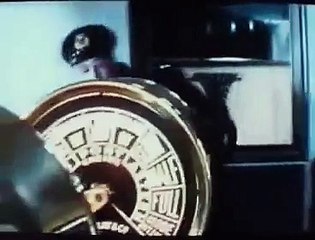 Titanic Scene - Iceberg Collision