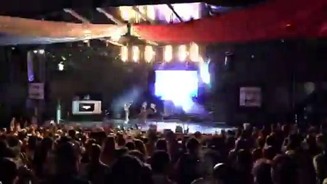 Ambiance au bal des pompiers de Nice