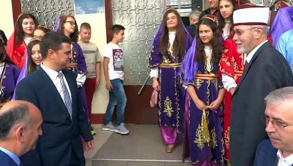 MUEZZINOGLU GUMULCINE TURK GENCLER BIRLIGINDE VIDEO 1