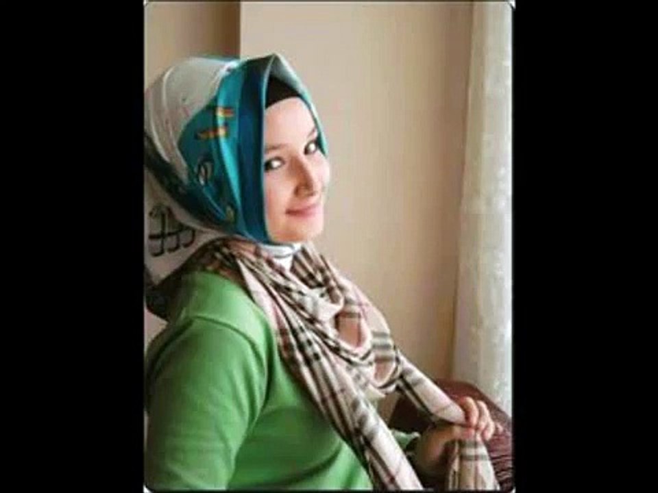 Takunya Libidocusu Türbanlı kızın bacakları