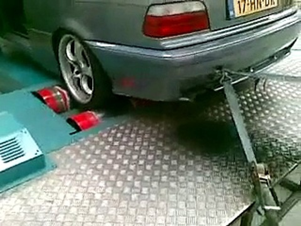 BMW E36 325i Compressor Dynorun