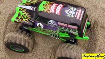 Monster Jam Truck Grave Digger 360 Spin! 1:8 Scale Remote Control Playtime