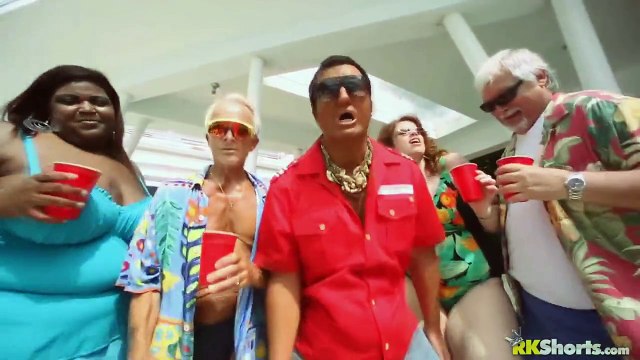 Justin Bieber Eenie Meenie Parody - Teenie Weenie *ESPAÑOL*