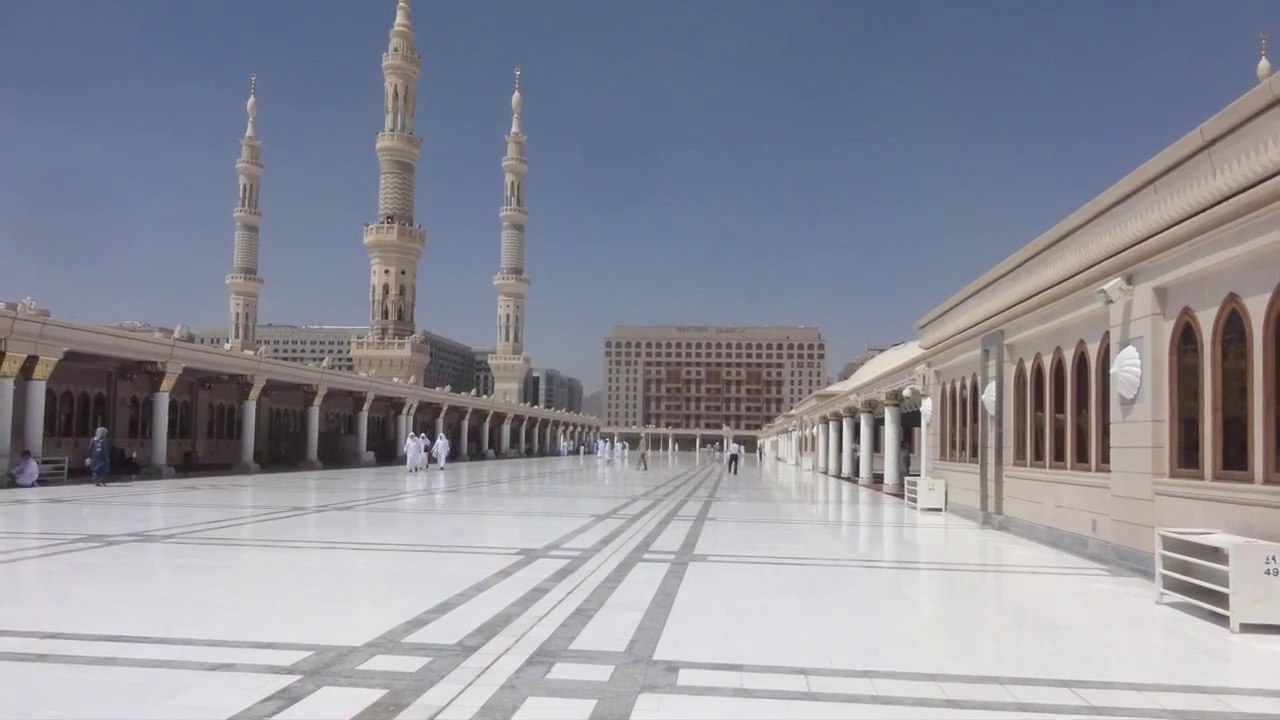 Naat Virtual University Walton Road Campus Lahore Female Students HAR WAQT TASAWAR MAIN MADINE KI GALI HO 13 July 2015