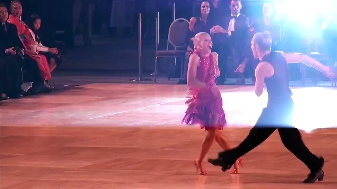 Riccardo Cocchi & Yulia Zagoruychenko Latin Show Dance - 2012 Ohio Star Ball