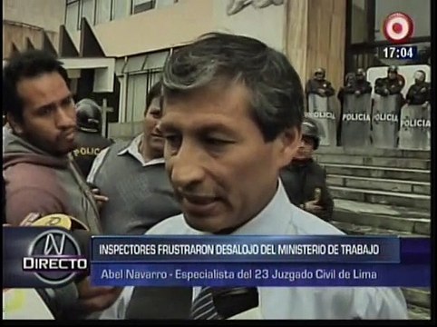 Trabajadores se atrincheraron en el Ministerio de Trabajo para impedir desalojo