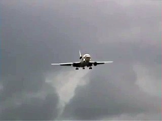 Japan Airlines DC-10 Landing Hong Kong Kai Tak Airport (2)