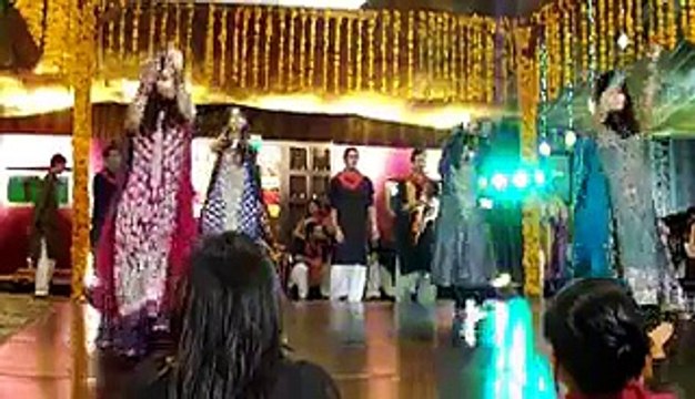 Awesome Dance Pakistani Lahore Wedding Dance Party 2014 - Video Dailymotion
